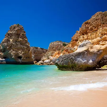 Azure Heaven By Becherish Lejlighed