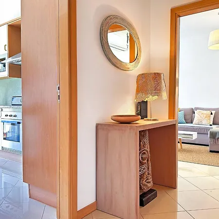 Azure Heaven By Becherish Appartement